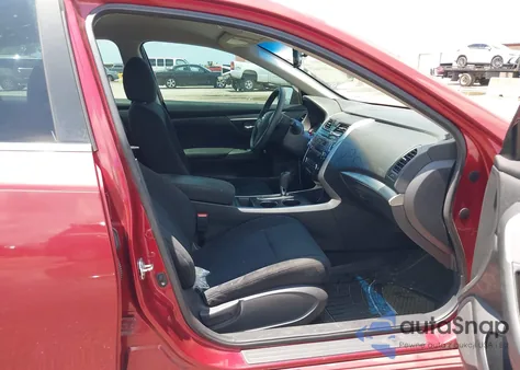 2015 Nissan Altima 2.5 from USA, damaged, VIN 1N4AL3AP7FC233010